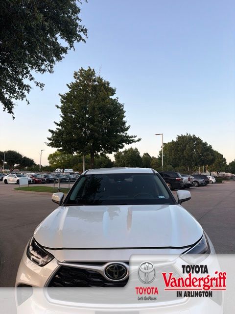 2021 Toyota Highlander L 4x2 V6's photo