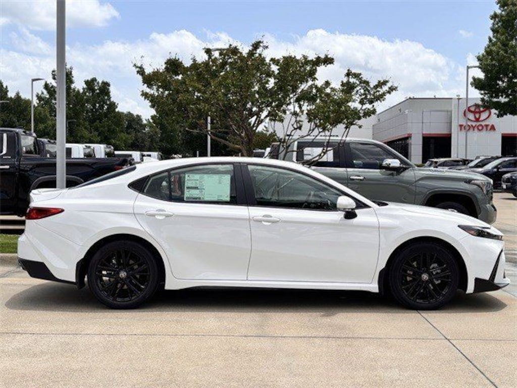 New 2026 Toyota Camry SE Sedan