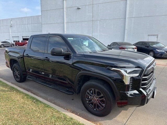 2024 Toyota Tundra SR5 photo 2