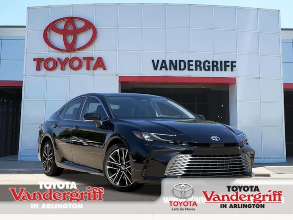 Used 2025 Toyota Camry XLE Sedan