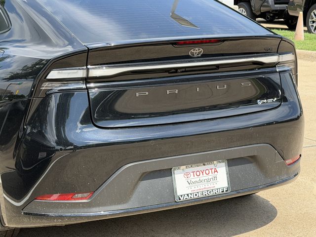 2026 Toyota Prius Plug-in Hybrid SE - Photo 6