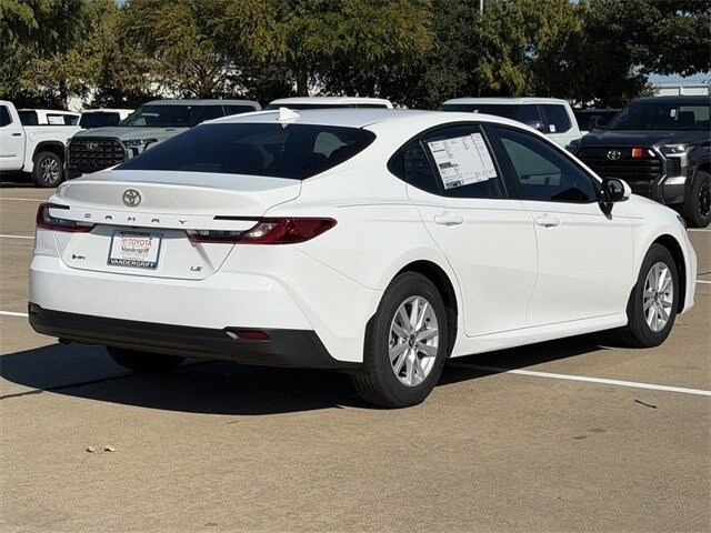 2026 Toyota Camry LE photo 4