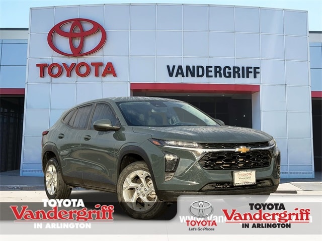 2025 Chevrolet Trax LS