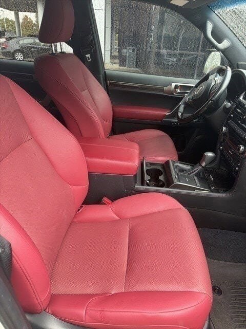 2023 Lexus GX 460 photo 3