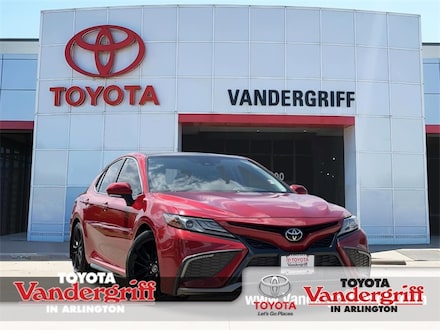 2022 Toyota Camry XSE Sedan