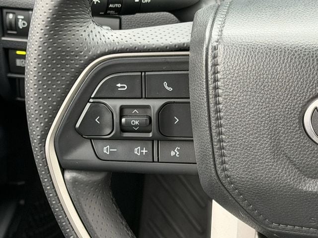 2025 Toyota 4Runner TRD Off-Road - Photo 15