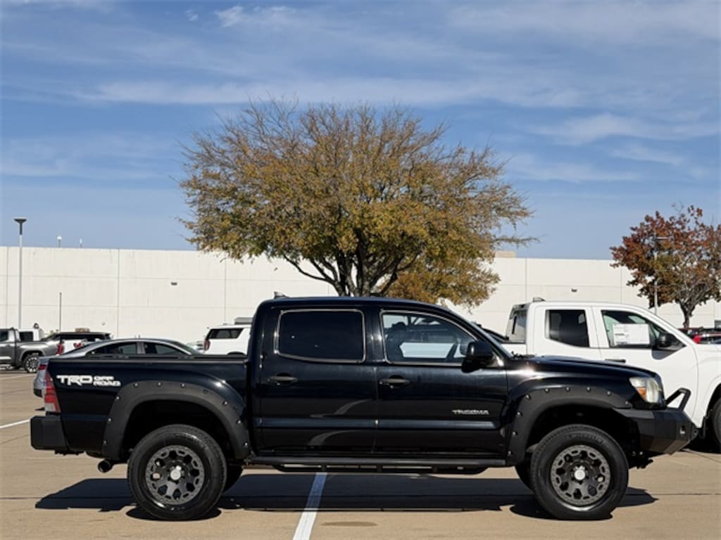 Used 2015 Toyota Tacoma Base Truck Double Cab