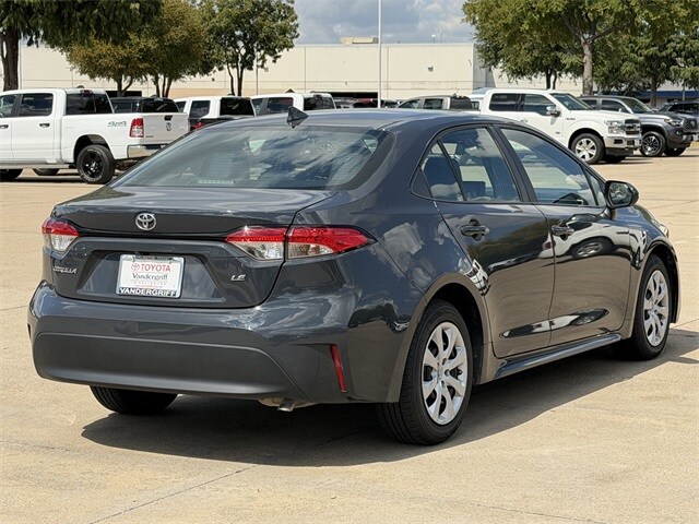 2023 Toyota Corolla LE photo 3