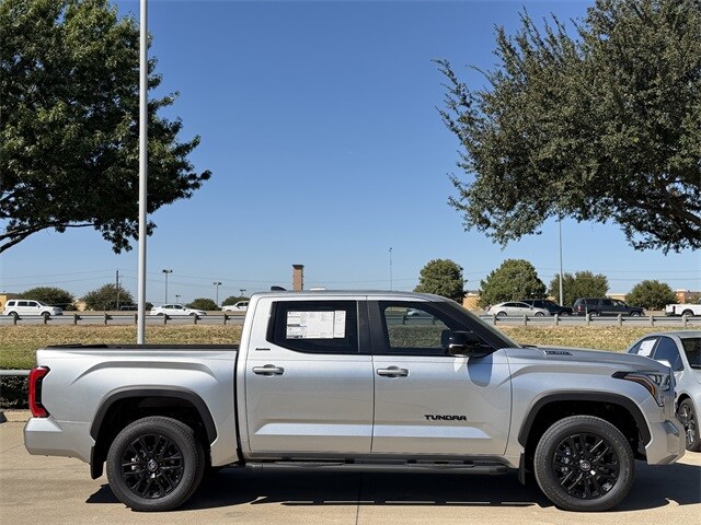 2026 Toyota Tundra Limited photo 3