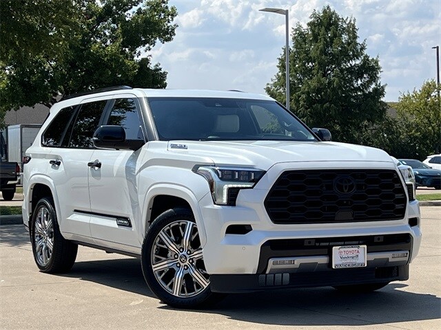 2024 Toyota Sequoia Capstone photo 2