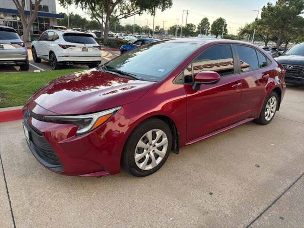 Used 2025 Toyota Corolla Hybrid LE Sedan