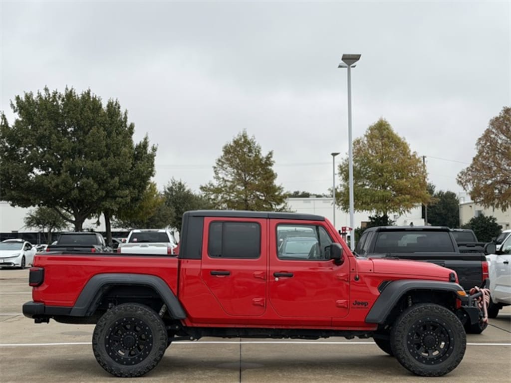 Used 2020 Jeep Gladiator Sport Truck Crew Cab
