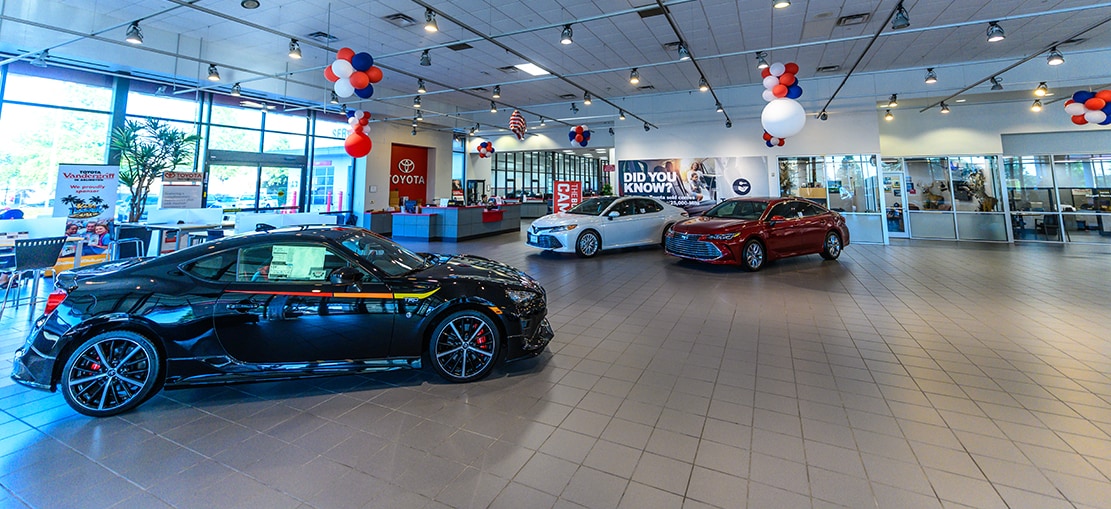 Vandergriff Toyota Showroom