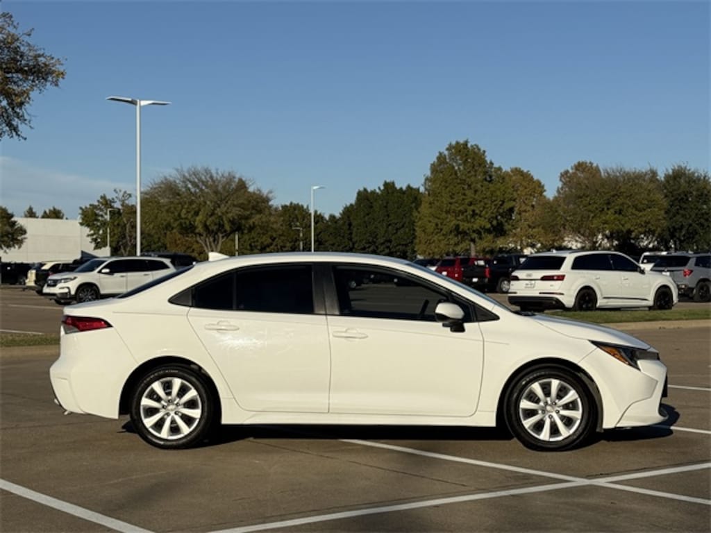 Certified 2021 Toyota Corolla LE Sedan