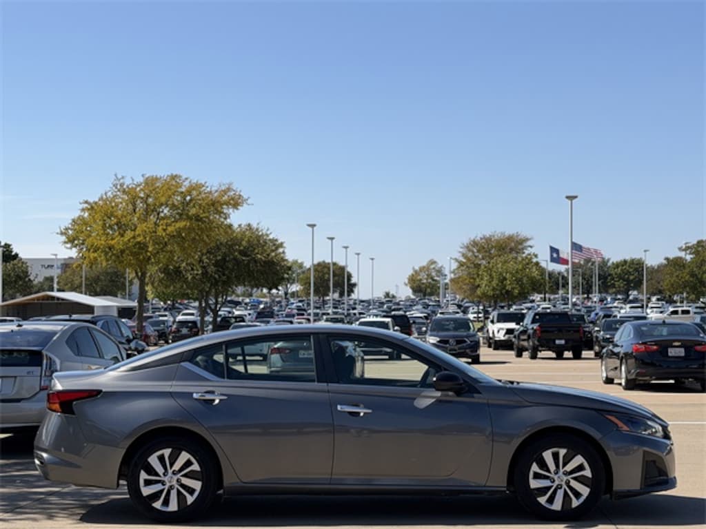 Used 2024 Nissan Altima 2.5 S Sedan
