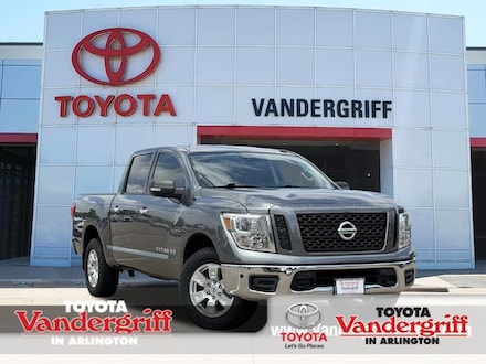 2019 Nissan Titan SV Truck Crew Cab