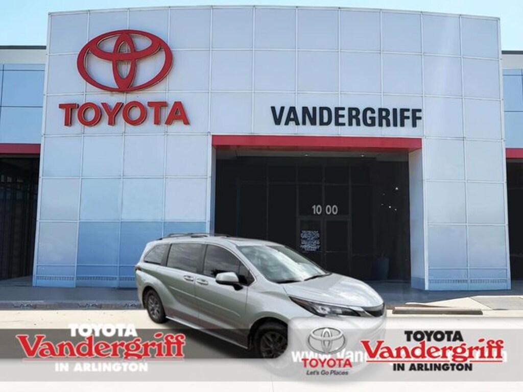 Used 2024 Toyota Sienna XLE Van Passenger Van