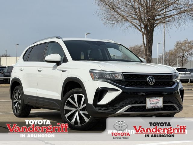 2024 Volkswagen Taos SE