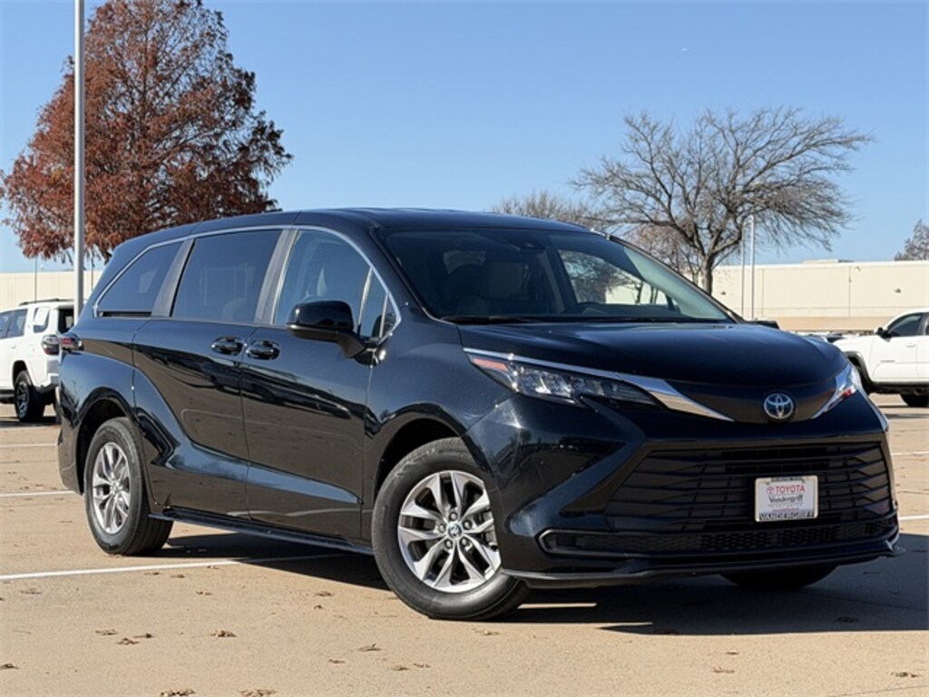 Certified 2024 Toyota Sienna LE Van Passenger Van