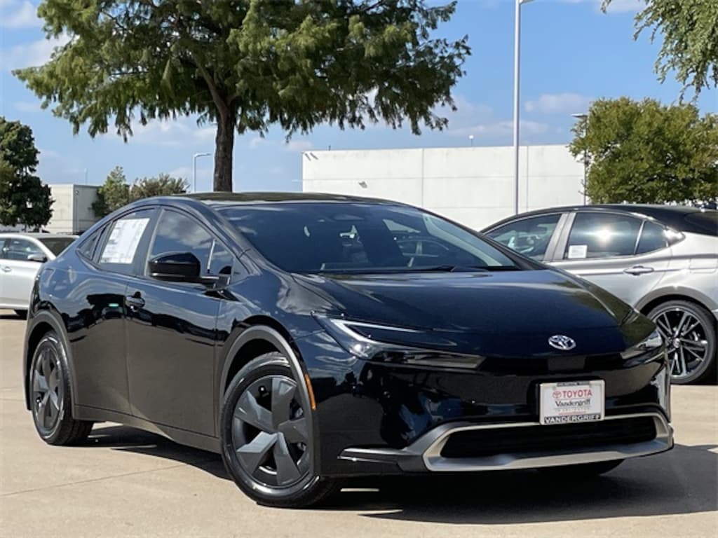 New 2026 Toyota Prius Plug-In Hybrid SE Hatchback