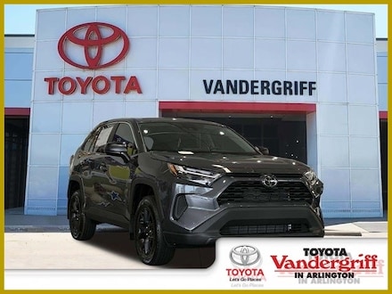 2025 Toyota RAV4 LE SUV