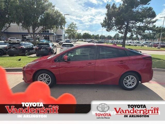 2020 Toyota Prius LE FWD