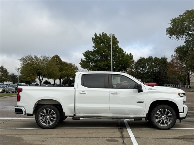 2021 Chevrolet Silverado 1500 RST photo 3