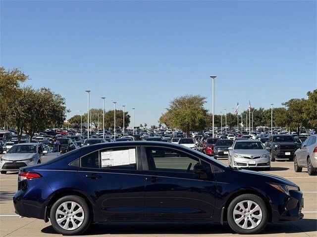 2026 Toyota Corolla LE photo 2