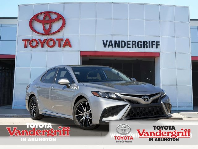 Used 2021 Toyota Camry SE Sedan Arlington