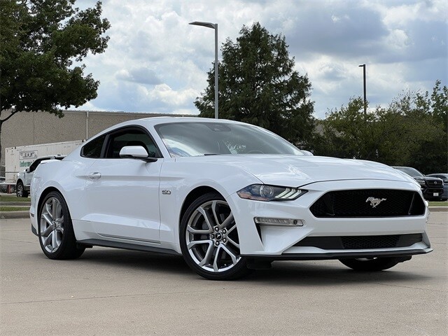 2023 Ford Mustang GT Premium photo 2