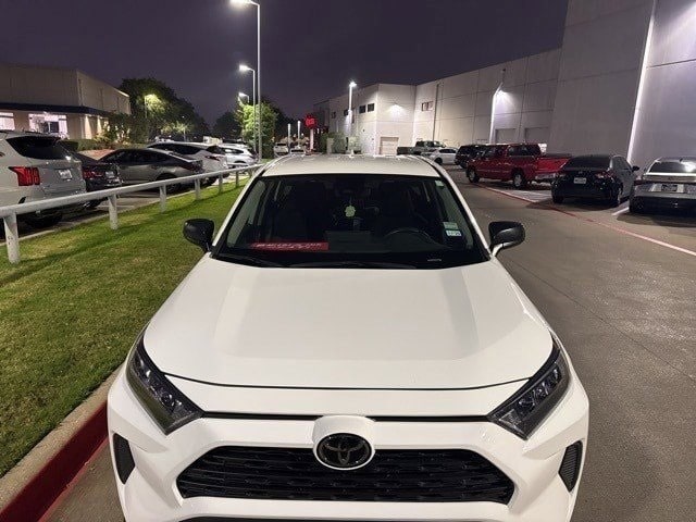 Used 2022 Toyota RAV4 LE with VIN 2T3F1RFV0NW325135 for sale in Northfield, Minnesota