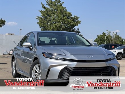 2025 Toyota Camry LE Sedan