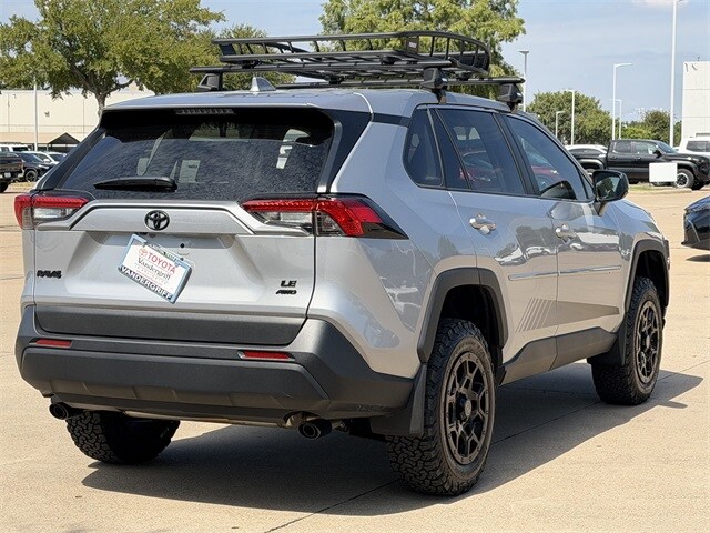 2024 Toyota RAV4 LE photo 3