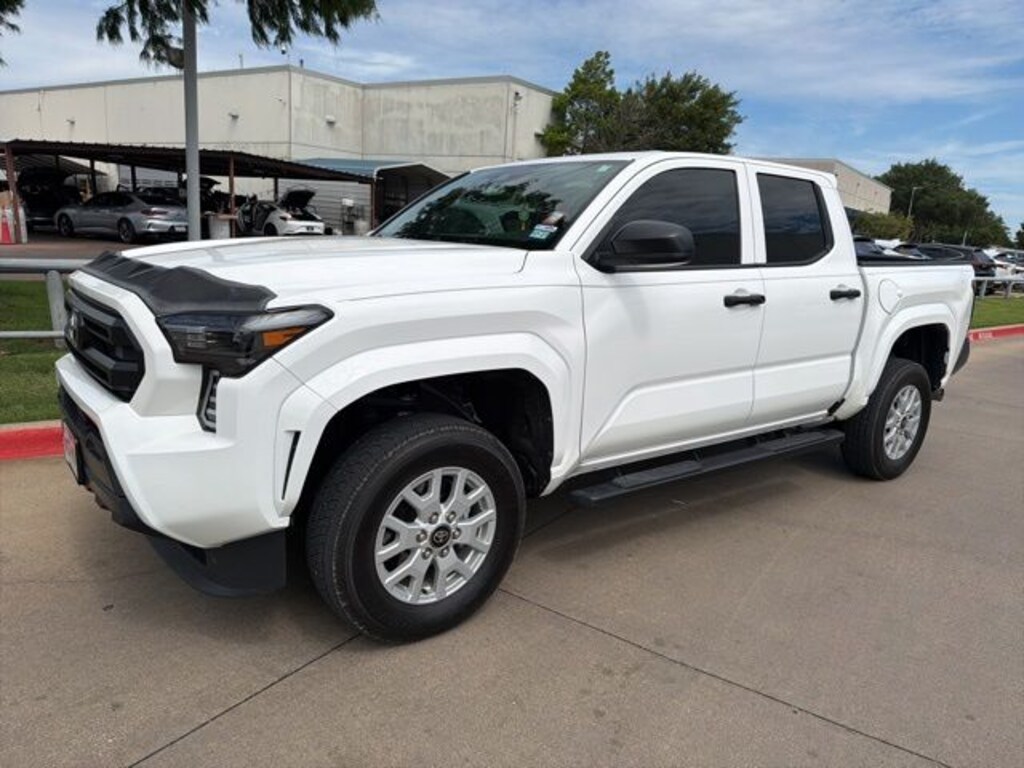 Used 2025 Toyota Tacoma SR Truck Double Cab