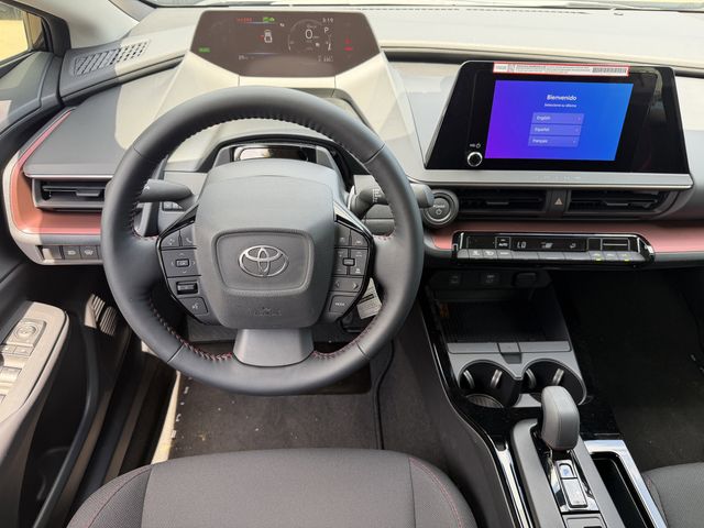 2026 Toyota Prius Plug-in Hybrid SE - Photo 12
