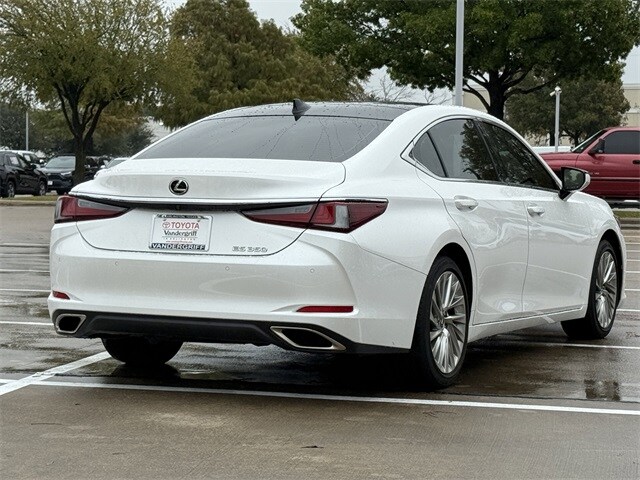 2021 Lexus ES 350 Ultra Luxury photo 3