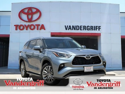 2024 Toyota Highlander Platinum SUV