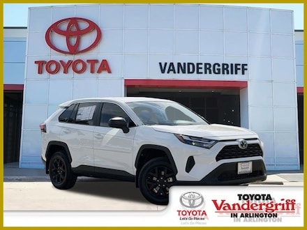 2025 Toyota RAV4 LE SUV