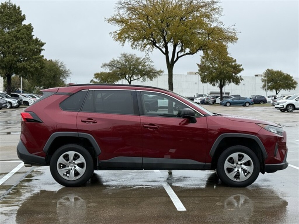 Used 2019 Toyota RAV4 LE SUV