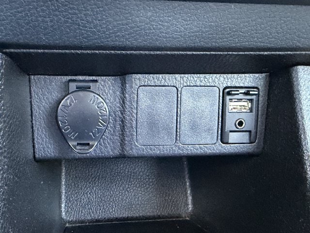 2016 Toyota Corolla LE - Photo 18