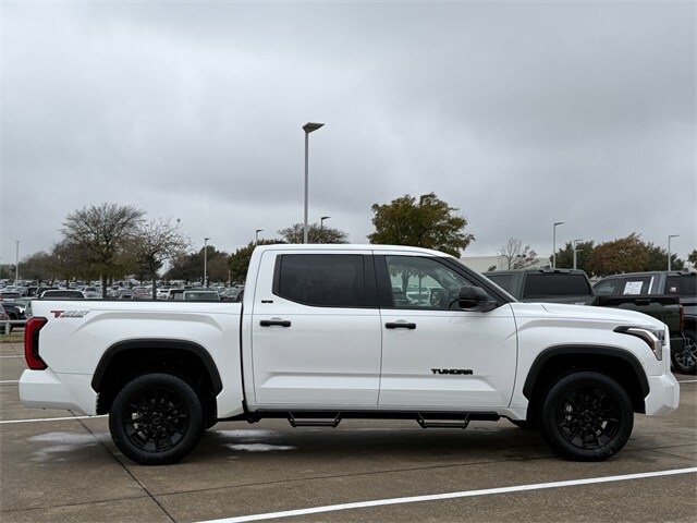2023 Toyota Tundra SR5 photo 3