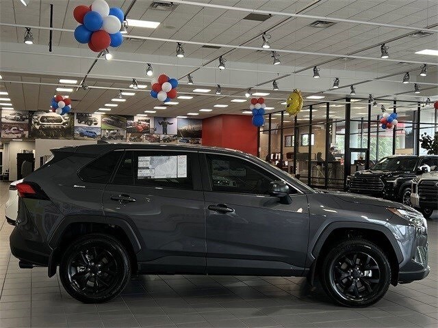 2025 Toyota RAV4 LE photo 2