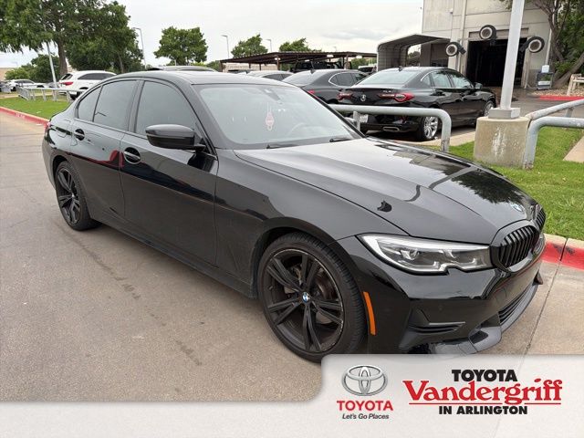 2020 BMW 3 Series 330i Sedan's photo