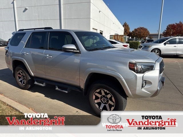2019 Toyota 4Runner TRD Off-Road's photo