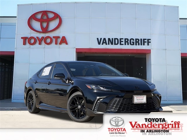 2026 Toyota Camry SE's photo