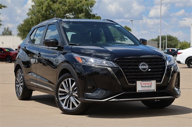 Used 2024 Nissan Kicks SR with VIN 3N1CP5DVXRL474116 for sale in Arlington, TX