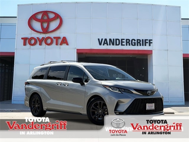 2021 Toyota Sienna Van 
