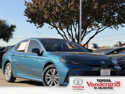 2026 Toyota Camry LE Sedan