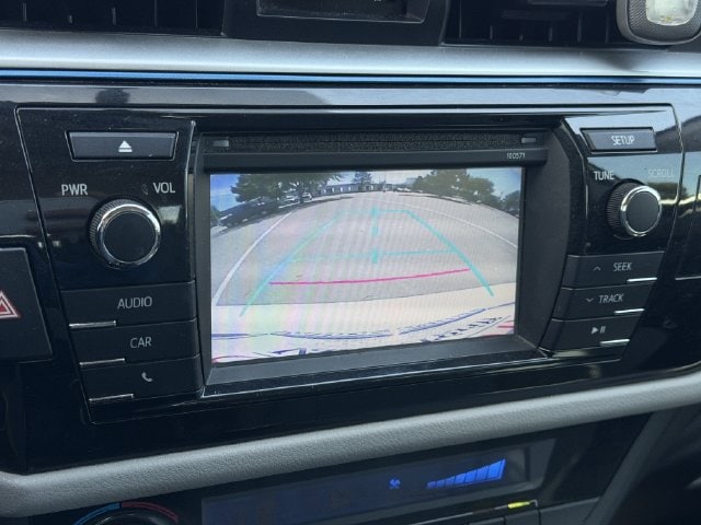 2016 Toyota Corolla LE - Photo 16