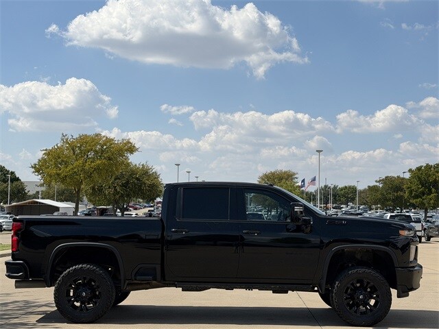2020 Chevrolet Silverado 2500HD LTZ photo 3